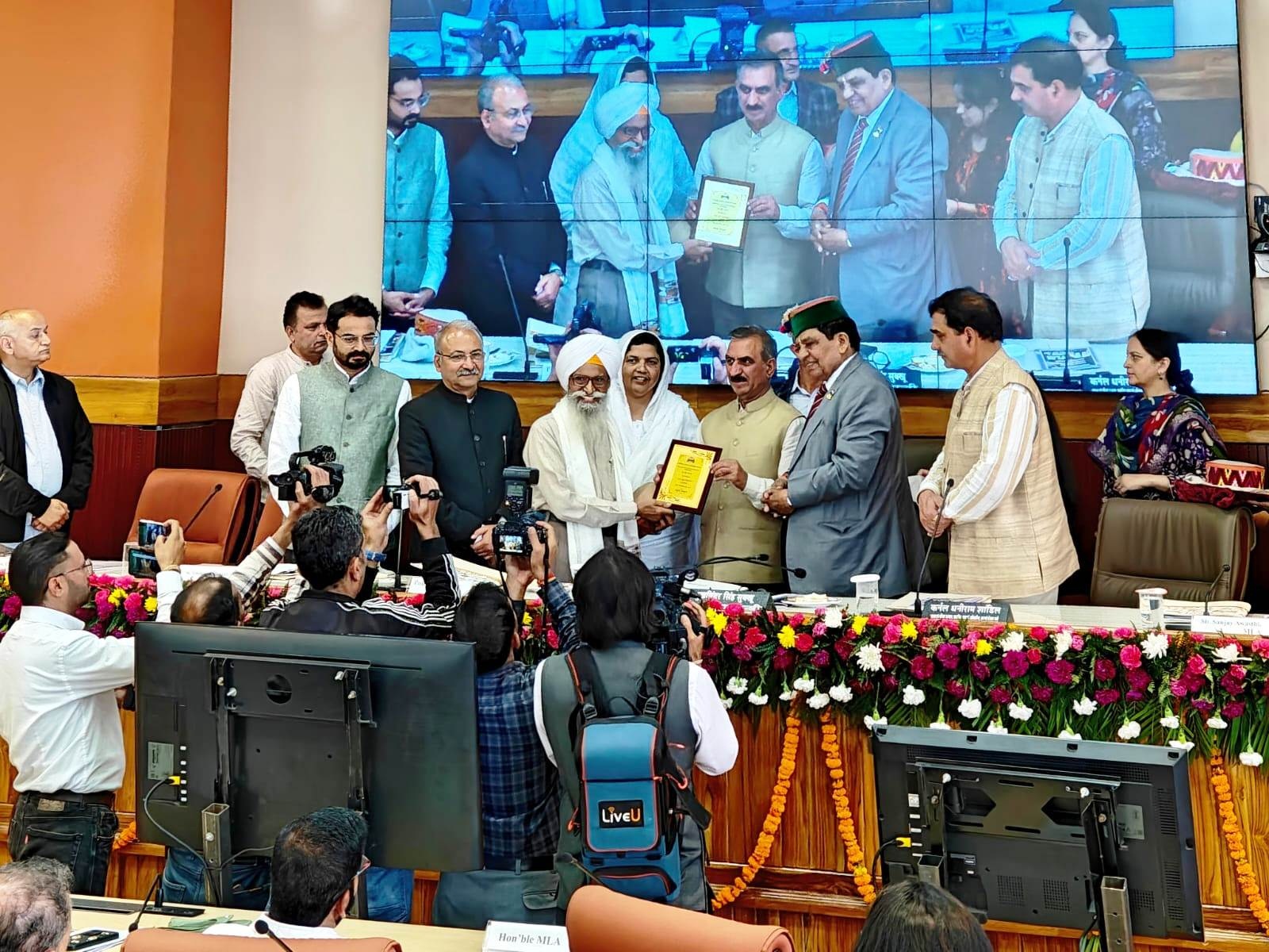 Himachal Pradesh Chief Minister Honours Dr (Col) Rajinder